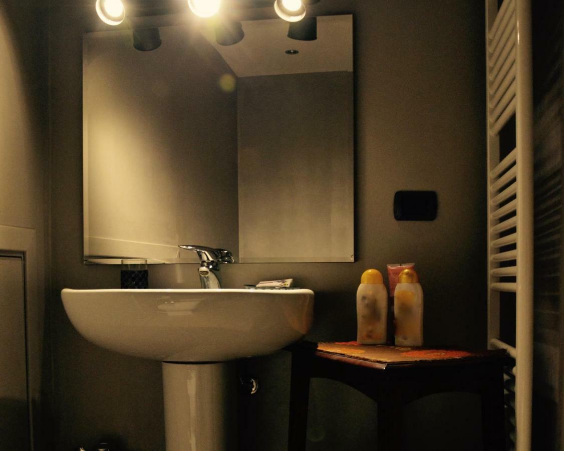 18 Alfieri Apartment Turin Bagian luar foto